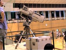 ＣＳカメラ部隊の主砲カメラ。何千万円するのか想像が付きません。迫力です。